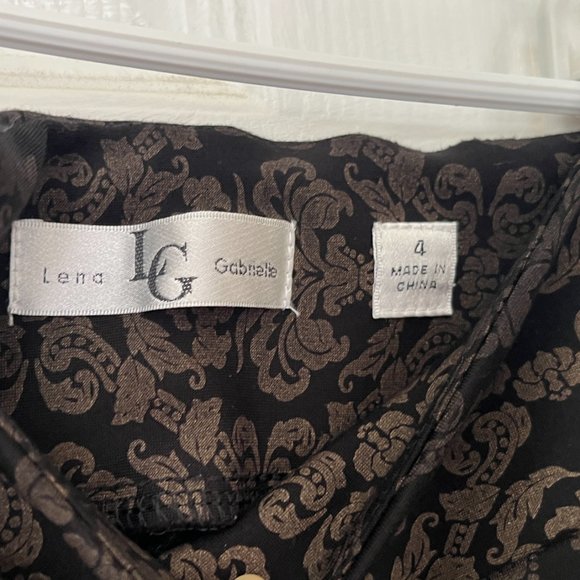 EUC Lena Gabrielle 4 Way Stretch Pull-on Pant in Dark Brocade Print - Picture 4 of 4